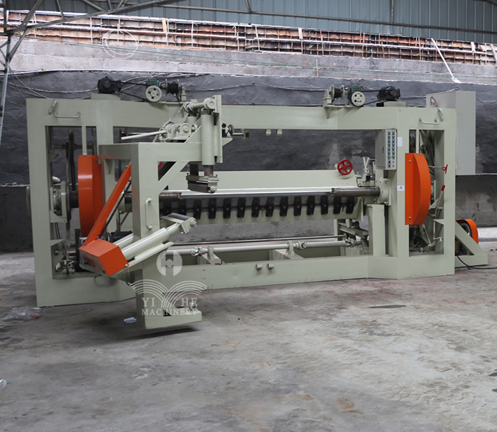 8FT Vertical Spindle Veneer Peeling Machine (3).jpg